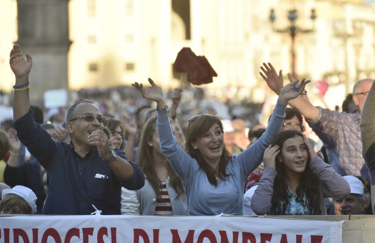 Vaticano, 3 ottobre: Veglia di preghiera in piazza San Pietro per l'apertura del Sinodo sulla famiglia  -