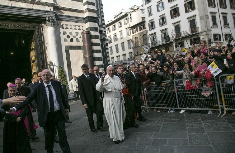 Firenze 10 novembre 2015.L'arrivo di Papa Francesco in Duomo.