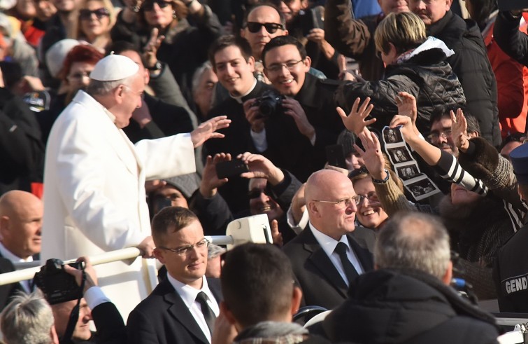 Udienza Papa Francesco 16 dicembre 2015