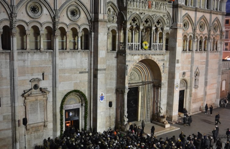 La Porta santa della cattedrale di Ferrara