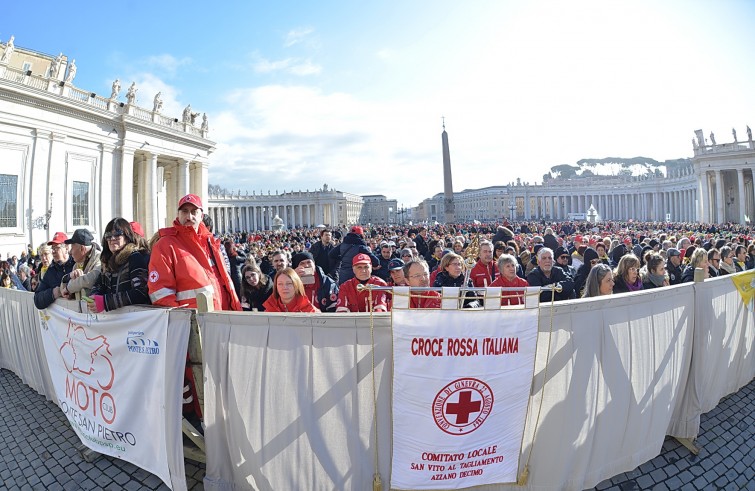 Piazza San Pietro, 20 febbraio 2016: Udienza giubilare Papa Francesco - Gruppo Croce Rossa Italiana in Piazza San Pietro