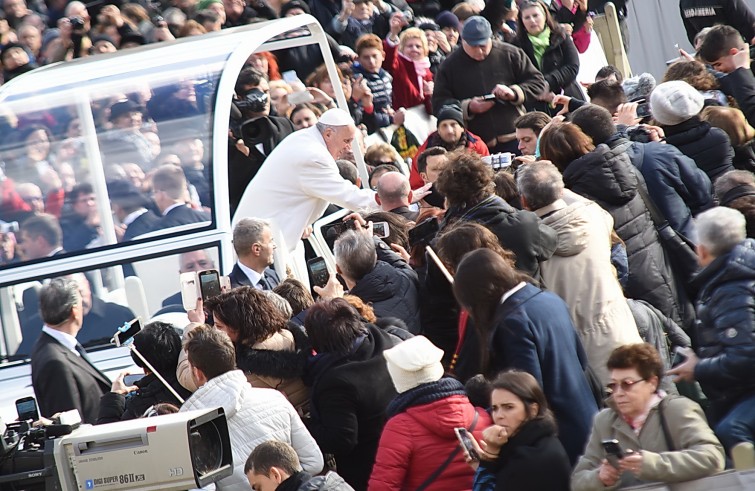 Piazza San Pietro, 10 febbraio2016: Udienza generale Papa Francesco