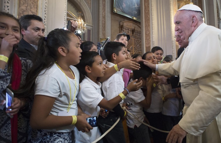 Papa Francesco visita la cattedrale di Morelia (Messico, 16 febbraio 2016)