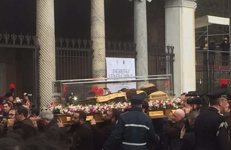 Arrivo di San Pio e San Leopoldo nella Basilica di San Lorenzo fuori le mura. Roma, 3 febbraio 2016