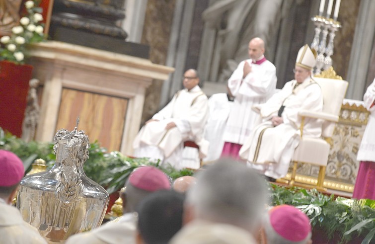 Basilica Vaticana, 24 marzo 2016: Messa del Crisma con Papa Francesco