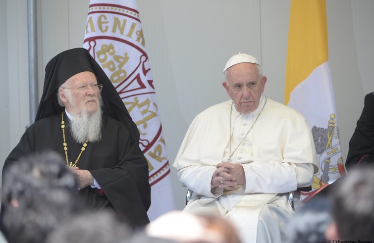 Papa Francesco, Bartolomeo I e Ieronymos II al Mòria refugee camp (Lesbo, 16 aprile 2016)