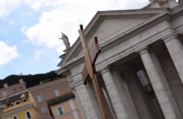 Vaticano, 23 aprile 2016: Giubileo dei Ragazzi - Croce del Giubileo