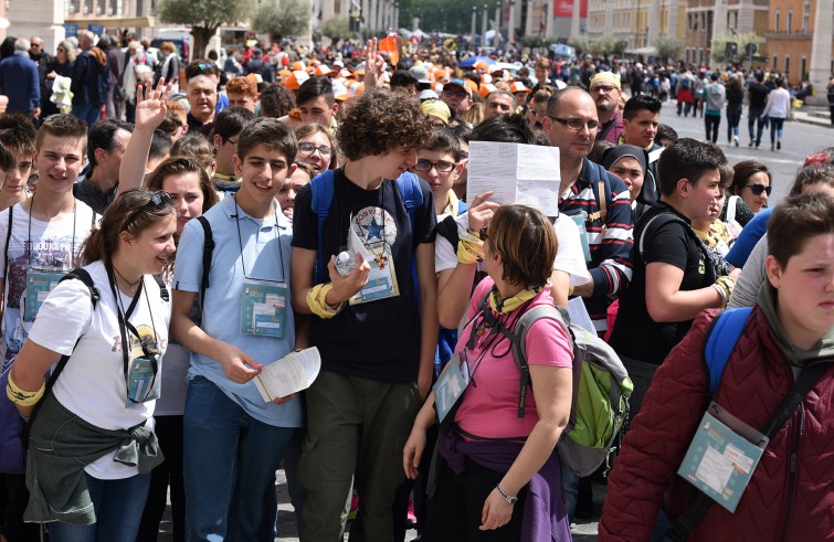 Vaticano, 23 aprile 2016: Giubileo dei Ragazzi - Giovani verso Piazza San Pietro