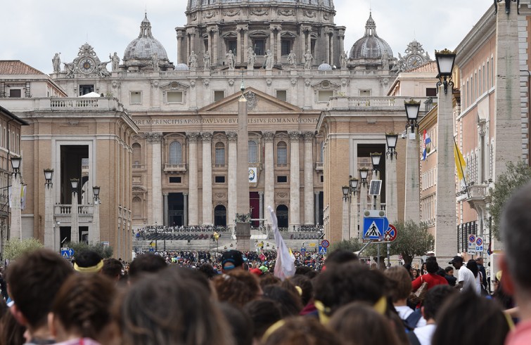 Vaticano, 23 aprile 2016: Giubileo dei Ragazzi - Giovani verso Piazza San Pietro