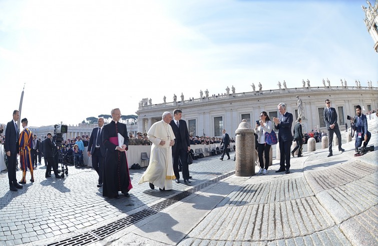 Piazza San Pietro, 30 aprile 2016: Udienza giubilare Papa Francesco -