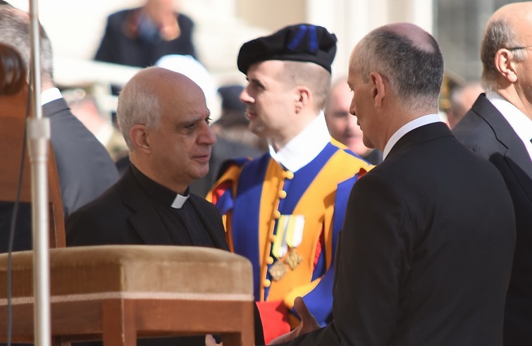 Piazza San Pietro, 30 aprile 2016: Udienza giubilare Papa Francesco - mons. Rino Fisichella e  Franco Gabrielli