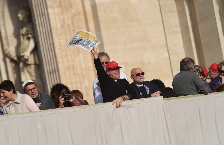 Piazza San Pietro, 9 aprile 2016: Udienza giubilare Papa Francesco - fisc