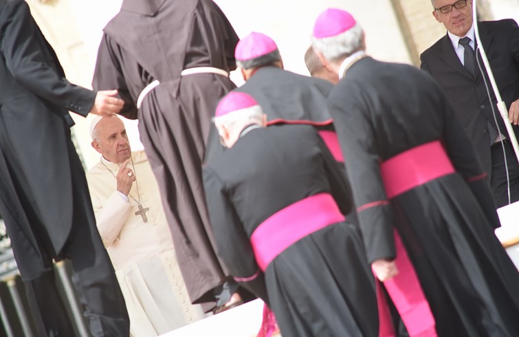 Piazza San Pietro, 27 aprile 2016: Udienza generale Papa Francesco - Vescovi da Papa Francesco