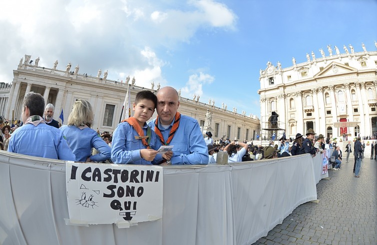 24 aprile 2016: Giubileo dei ragazzi messa con Papa Francesco in piazza San Pietro - scout