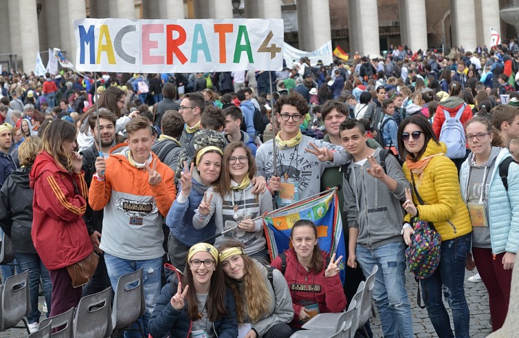 24 aprile 2016: Giubileo dei ragazzi messa con Papa Francesco in piazza San Pietro -