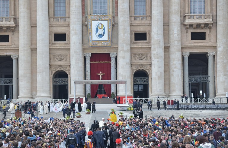 24 aprile 2016: Giubileo dei ragazzi messa con Papa Francesco in piazza San Pietro -