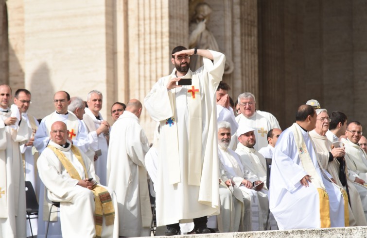 24 aprile 2016: Giubileo dei ragazzi messa con Papa Francesco in piazza San Pietro