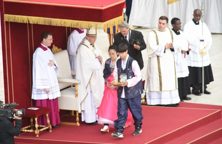 24 aprile 2016: Giubileo dei ragazzi messa con Papa Francesco in piazza San Pietro