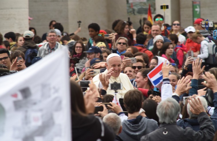 24 aprile 2016: Giubileo dei ragazzi messa con Papa Francesco in piazza San Pietro