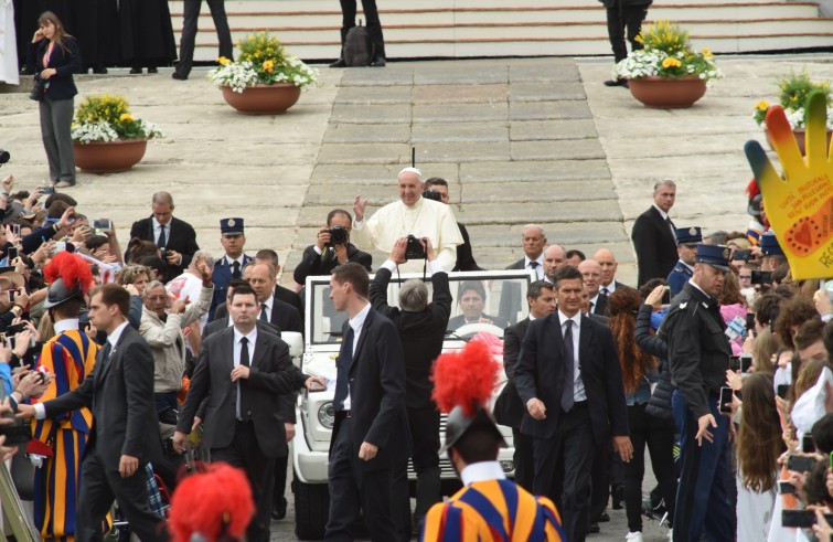 24 aprile 2016: Giubileo dei ragazzi messa con Papa Francesco in piazza San Pietro