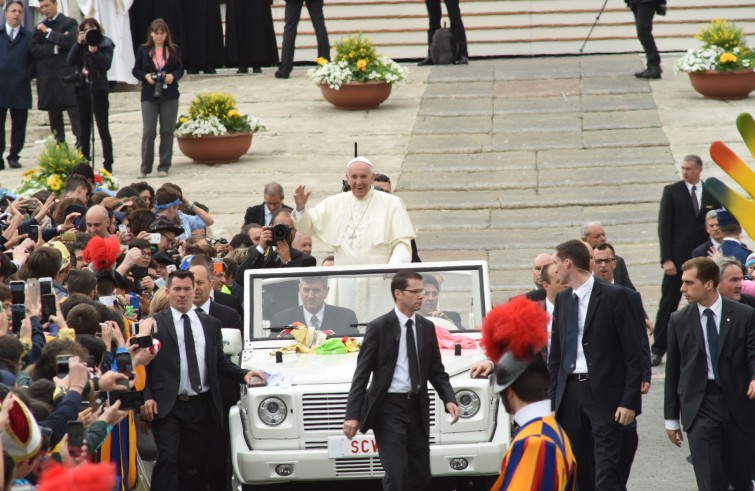 24 aprile 2016: Giubileo dei ragazzi messa con Papa Francesco in piazza San Pietro