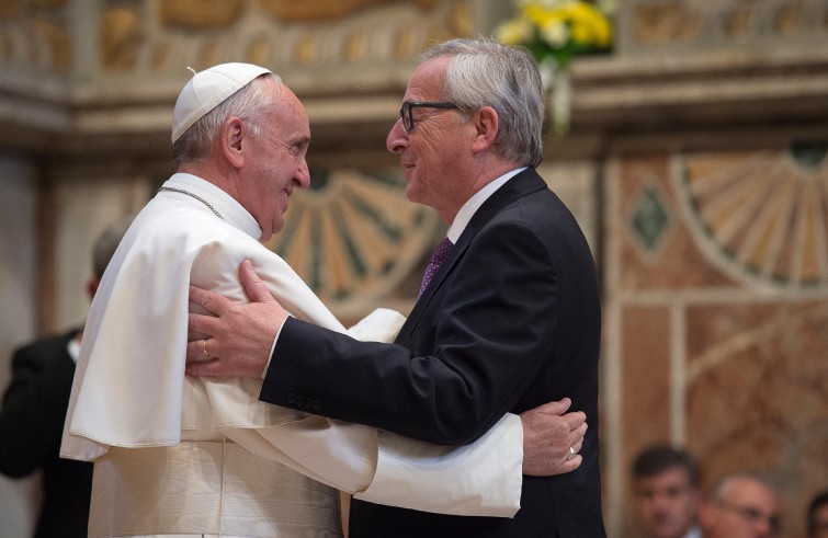 Papa Francesco riceve il Premio Carlo Magno (Vaticano, 6 maggio 2016)