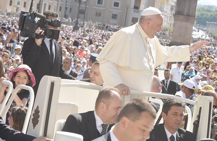 Piazza San Pietro, 18 giugno 2016: Udienza giubilare Papa Francesco -