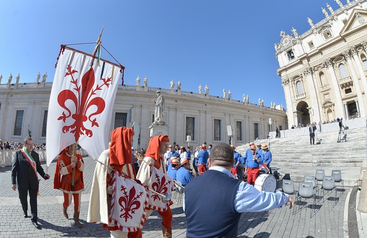 Piazza San Pietro, 18 giugno 2016: Udienza giubilare Papa Francesco - Firenze