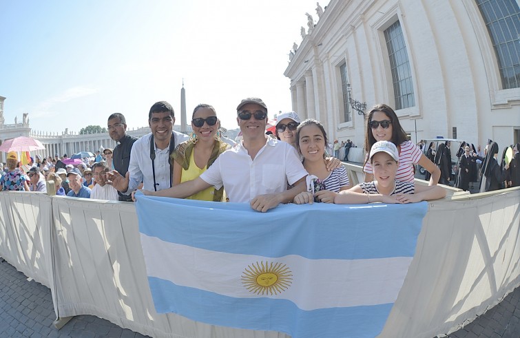 Piazza San Pietro, 30 giugno 2016: Udienza giubilare Papa Francesco - Gruppo Argentina