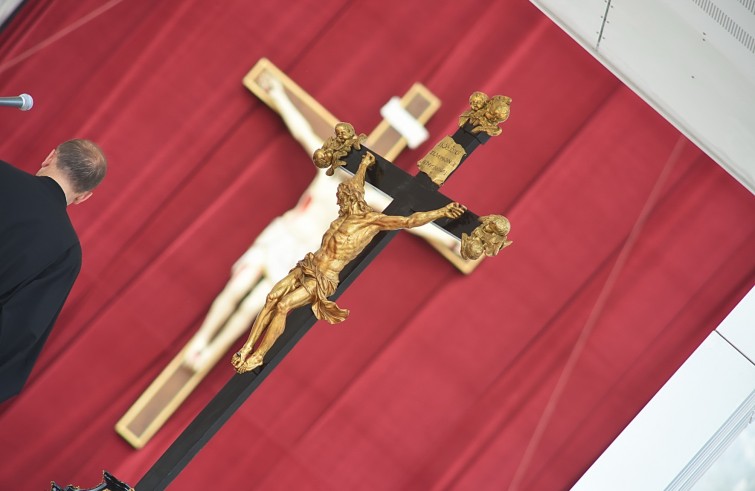 Piazza San Pietro, 1 giugno 2016: Udienza generale Papa Francesco - Croce