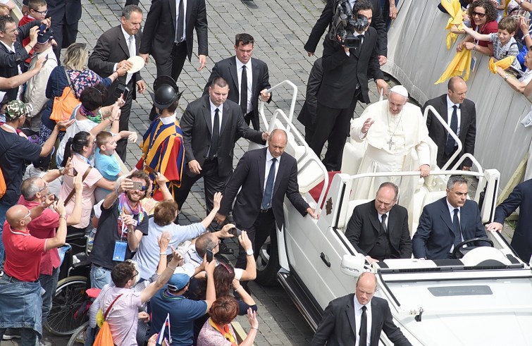 Piazza San Pietro, 12 giugno: Giubileo degli ammalati e delle persone disabili - Papa Francesco in piazza