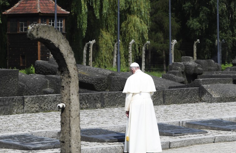 Birkenau, 29 luglio 2016.Papa Francesco in visita al campo di Birkenau