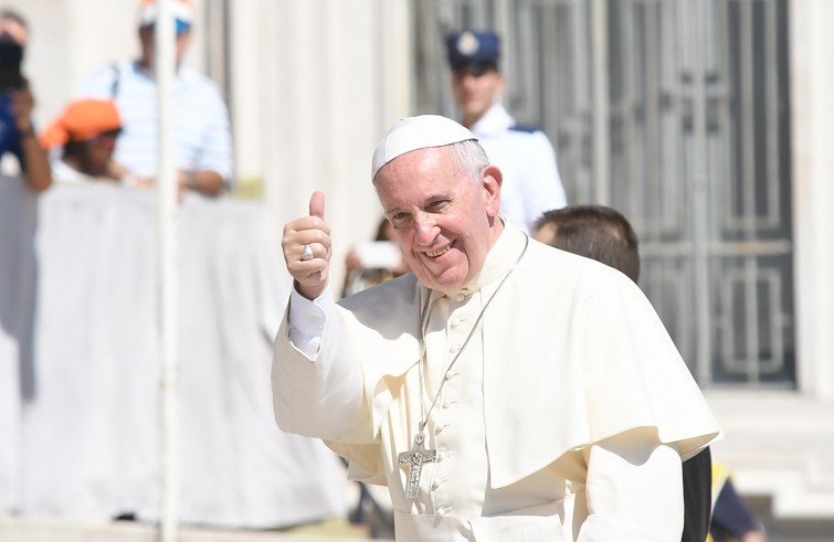 Piazza San Pietro, 24 agosto 2016: Udienza generale Papa Francesco - Papa Francesco OK