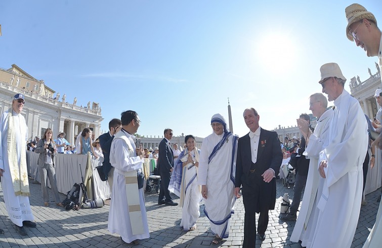 Piazza San Pietro, 4 settembre 2016: canonizzazione Madre Teresa di Calcutta - Superiora Missionarie della carità e rappresentante di Calcutta