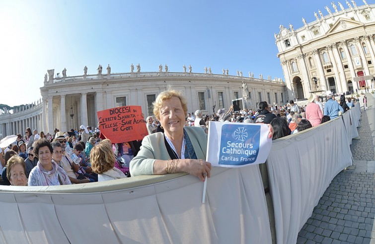 Piazza San Pietro, 25 settembre 2016: Messa per Giubileo catechisti - fedeli Caritas Francia e diocesi Cerreto Sannita Telese Sant'Agata de' Goti