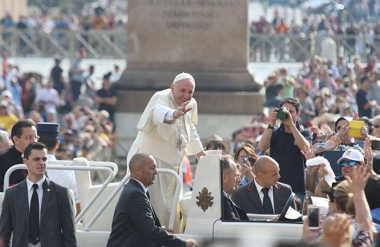 papaudienzagiubilarepiazzasanpietro10set2016_0141_resize