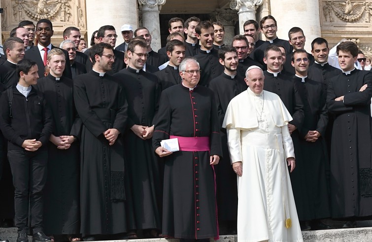 Piazza San Pietro, 28 settembre 2016: Udienza generale Papa Francesco - Papa Francesco con seminaristi