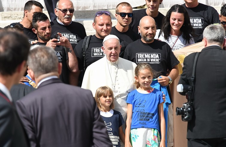 Piazza San Pietro, 7 settembre 2016: Udienza generale Papa Francesco - Papa Francesco con Tremenda voglia di vivere