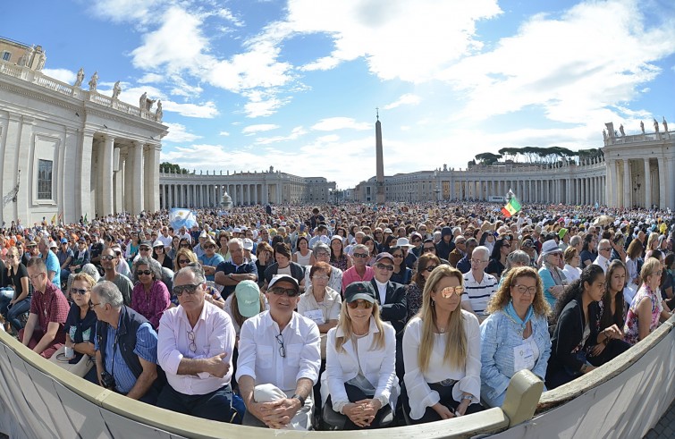 Piazza San Pietro, 7 settembre 2016: Udienza generale Papa Francesco - fedeli in Piazza Sna Pietro