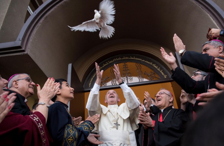 Papa Francesco incontra la comunità assiro-caldea (Tbilisi, 30 settembre 2016)