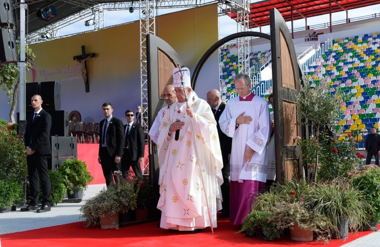 Papa Francesco celebra la Messa Santa Messa nello Stadio M. Meskhi (Tbilisi, 1 ottobre 2016)