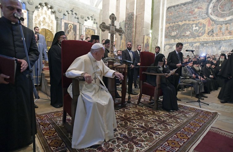 Papa Francesco visita la cattedrale patriarcale di Svetitskhoveli a Mtskheta (1 ottobre 2016)