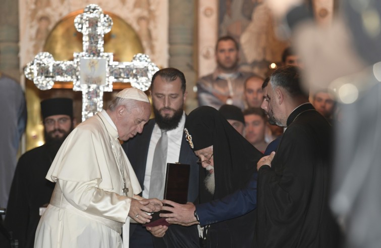 Papa Francesco visita la cattedrale patriarcale di Svetitskhoveli a Mtskheta (1 ottobre 2016)