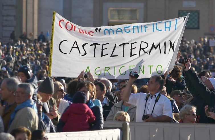 Piazza San Pietro, 22 ottobre 2016: Udienza giubilare Papa Francesco - Striscione coro Giubielo corali