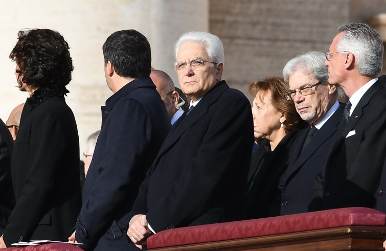 Vaticano, 20 novembre 2016: Papa Francesco celebra messa chiusura Porta Santa - Sergio Mattarella