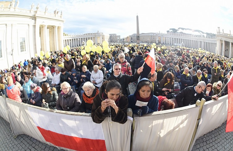 Piazza San Pietro, 12 novembre 2016: Udienza giubilare Papa Francesco - fedeli dalla Polonia in piazza San Pietro