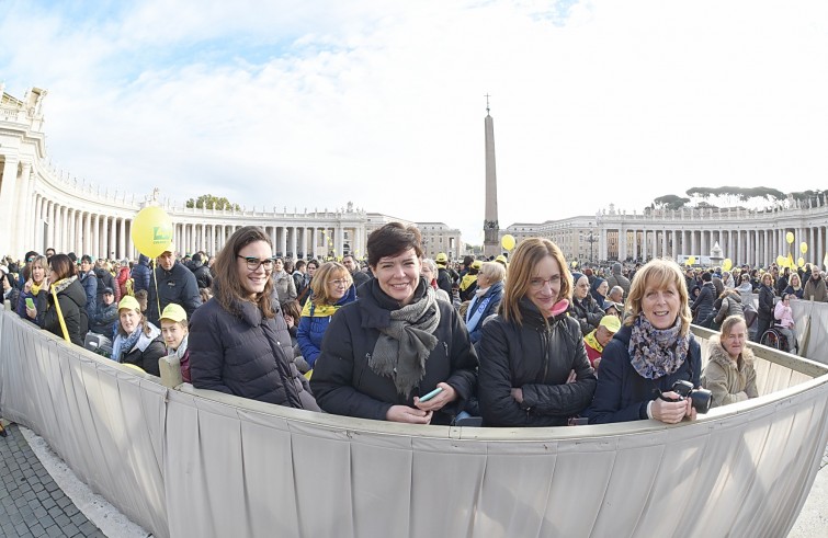 Piazza San Pietro, 12 novembre 2016: Udienza giubilare Papa Francesco - fedeli