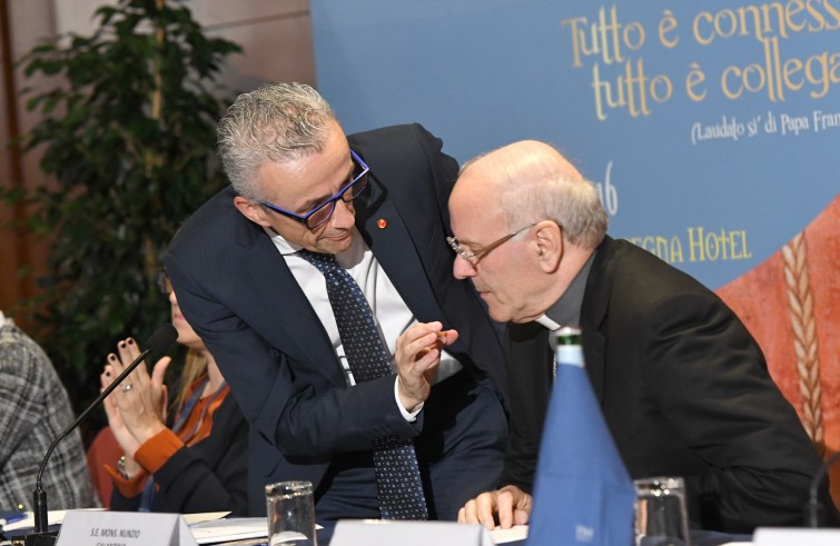 Roma, 24-26 novembre 2016: Federazione Italiana Settimanali Cattolici, XVIII assemblea elettiva nel 50° anniversario di fondazione - Francesco Zanotti e mons. Nunzio Galantino