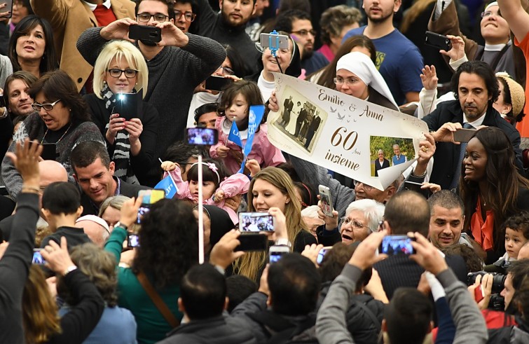 Aula Paolo VI, 30 novembre 2016: Udienza generale Papa Francesco - sposi da 60 anni