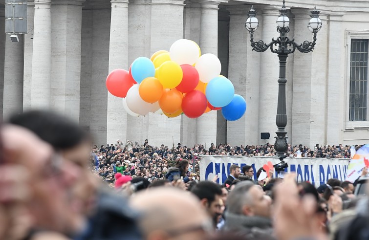 papaangeluspiazzasanpietro11dic2016_0103_resize